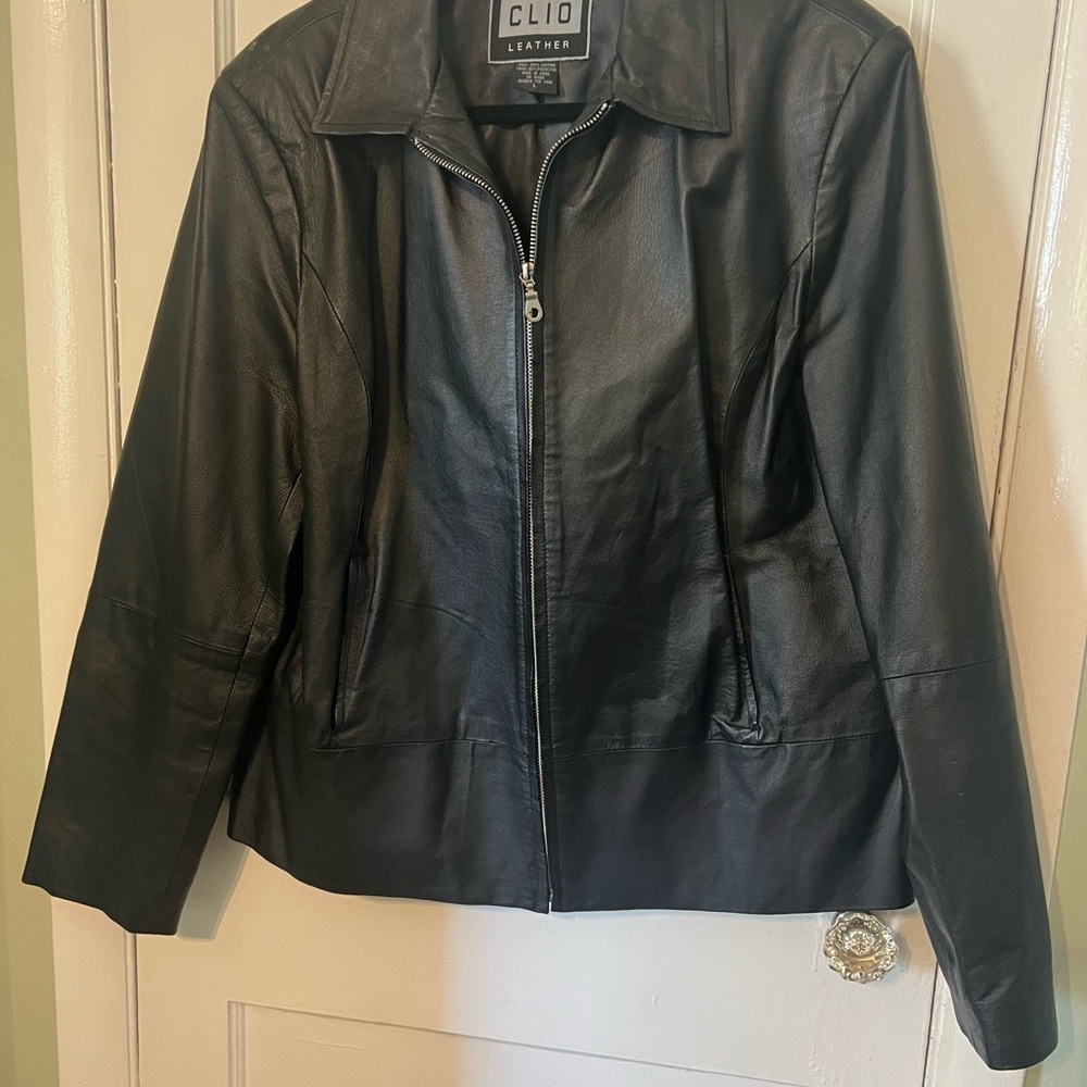 CLIO Women's Black Leather Jacket size L
